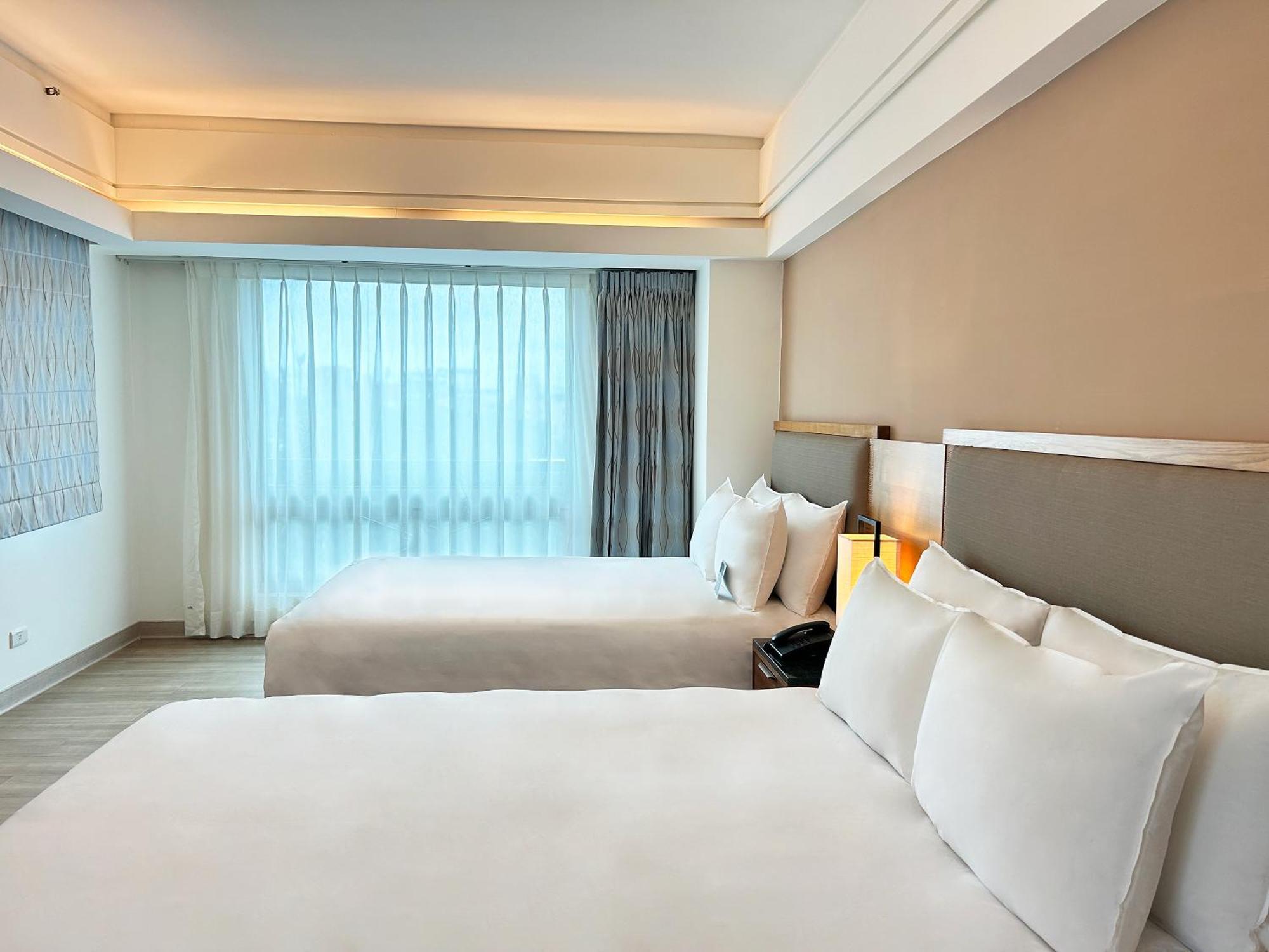 Azure Hotel Kota Hualien Bagian luar foto