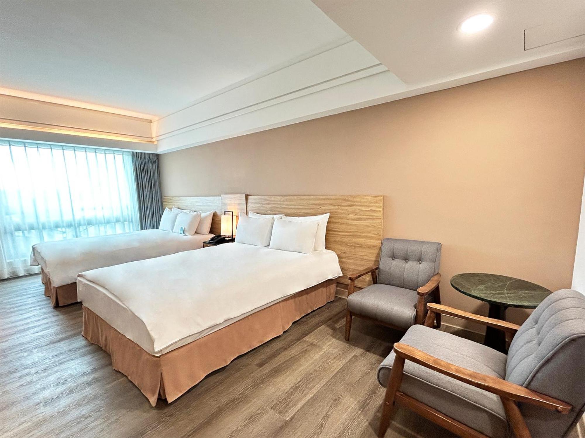 Azure Hotel Kota Hualien Bagian luar foto