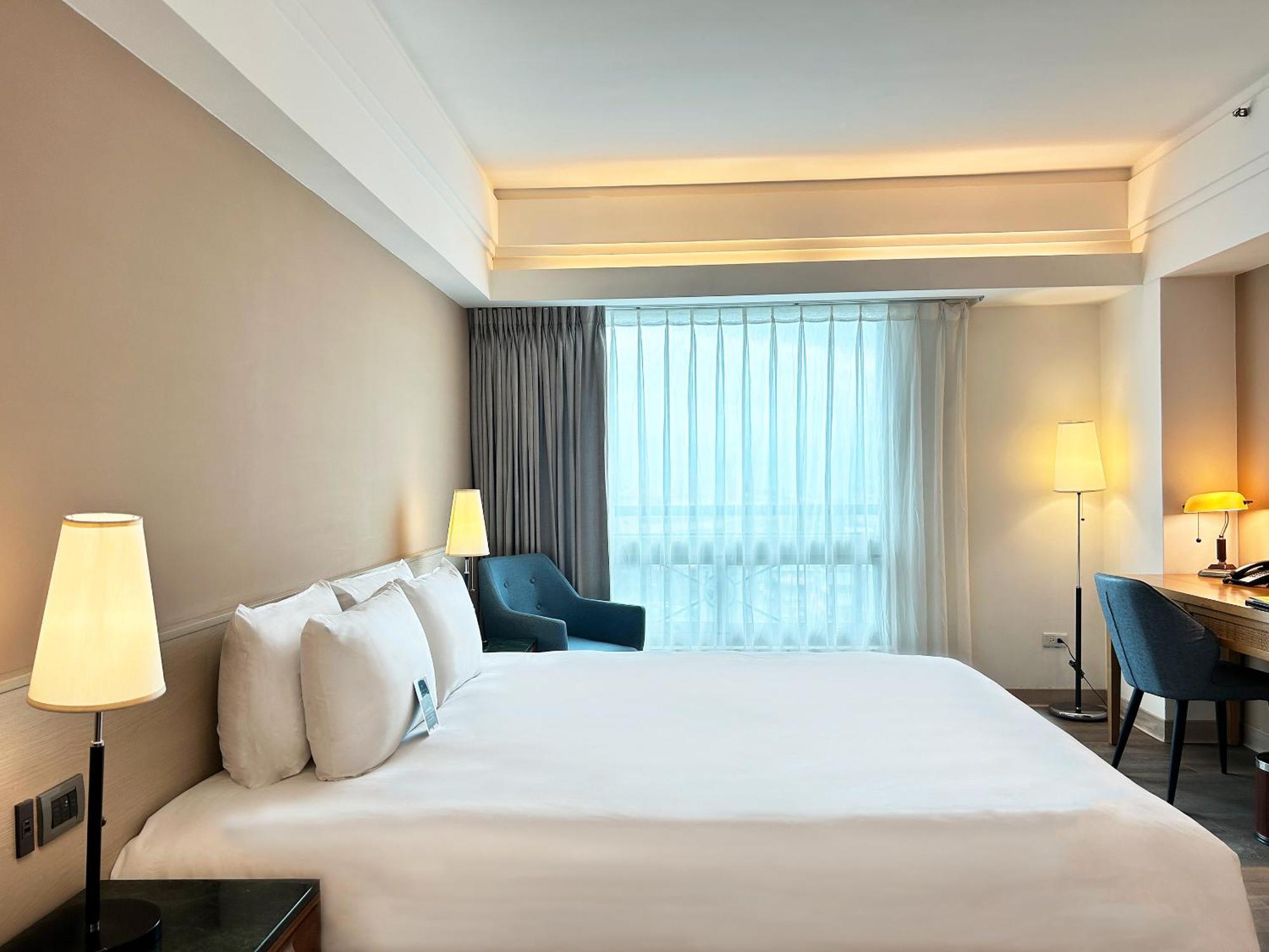 Azure Hotel Kota Hualien Bagian luar foto