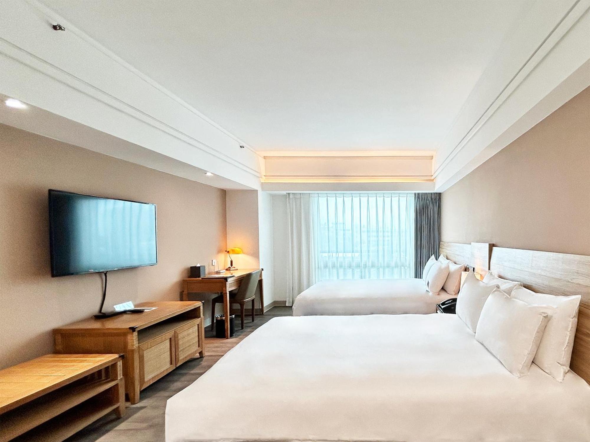 Azure Hotel Kota Hualien Bagian luar foto