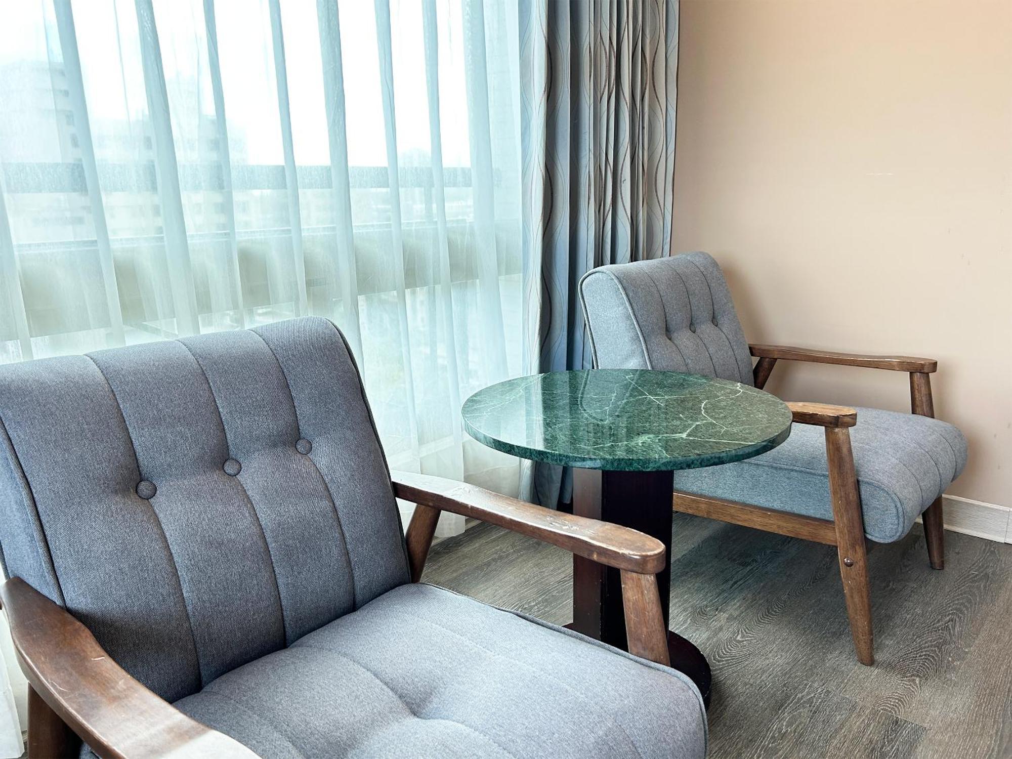 Azure Hotel Kota Hualien Bagian luar foto