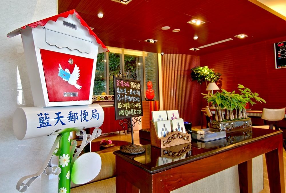Azure Hotel Kota Hualien Bagian luar foto